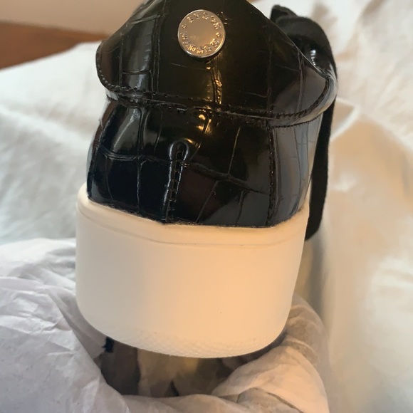 Steve Madden Bertie, Back Crocodile sneakers - Picture 7 of 7